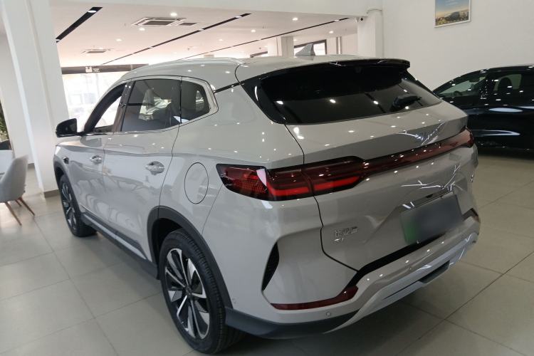 Used BYD Song PLUS New Energy 2025 EV Intelligent Driving Version 520km Premium Model
