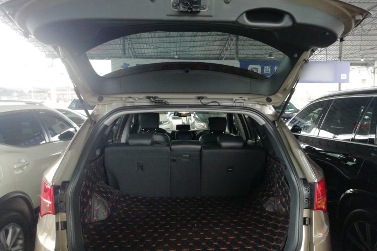 Used Hyundai Santa Fe 2015 2.0T Automatic All-Wheel Drive Smart Version 5 Seats