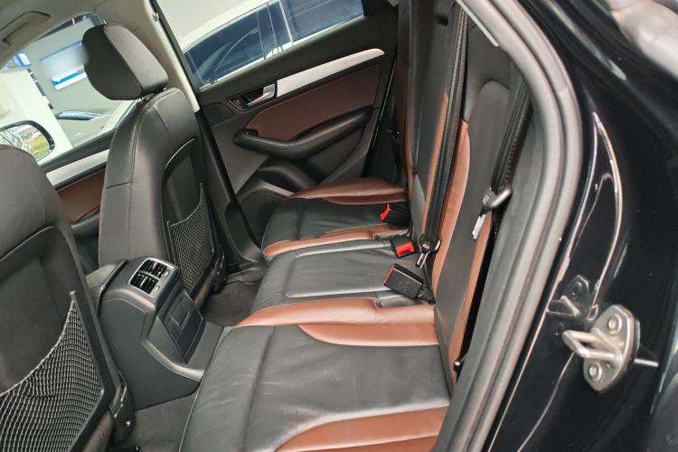 Used Audi Q5 2017 Plus 40 TFSI Technology Model
