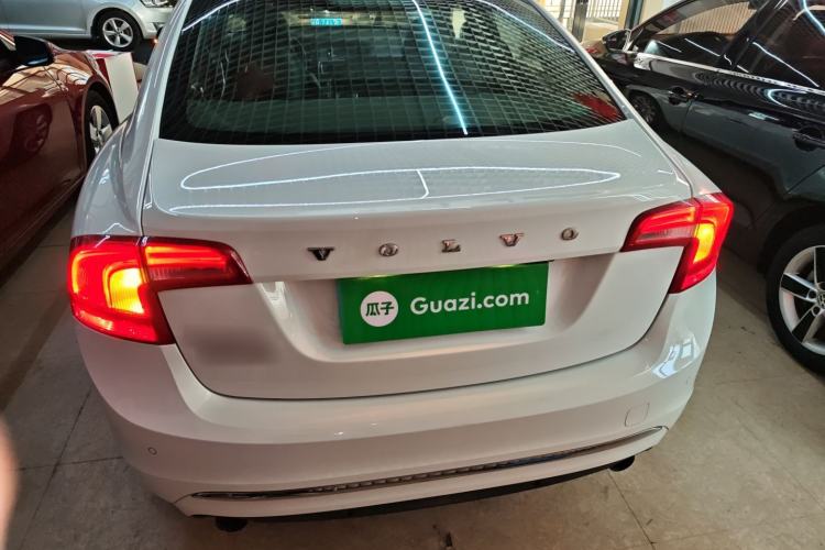 Used Volvo S60 2015 S60L 2.0T Zhiyuan Edition