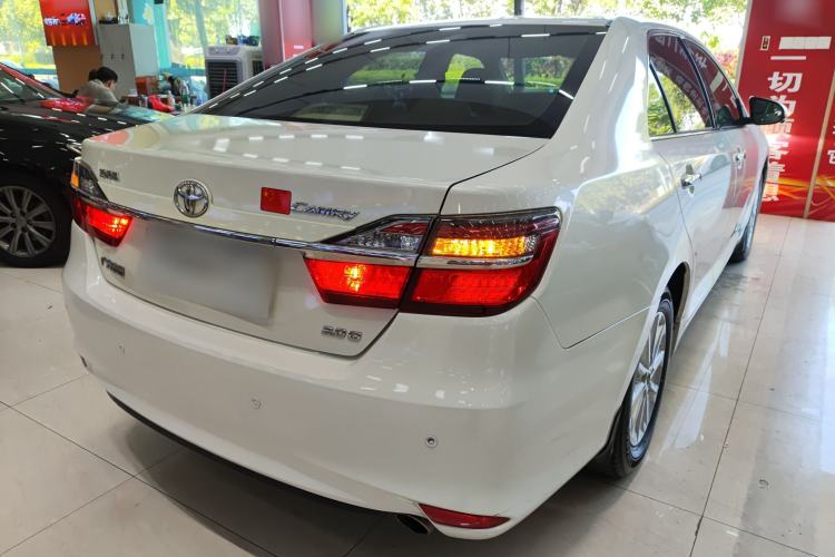 Used Toyota Camry 2015 2.0G Premier Edition
