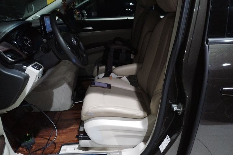 Used Buick GL8 2021 Land Cruiser Executive Class 652T Comfort Model
