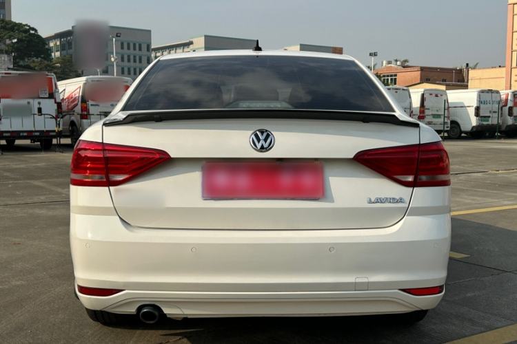 Used Volkswagen Lavida 2017 1.6L Automatic Fashion Edition