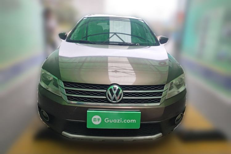 Used Volkswagen Cross Lavida 2014 1.6L Automatic