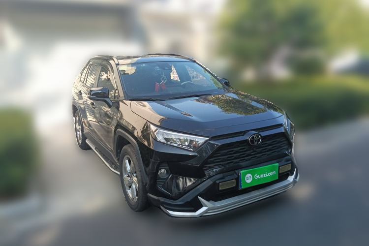 Used Toyota RAV4 2020 2.0L CVT Two-Wheel Drive Fashion PLUS Edition
