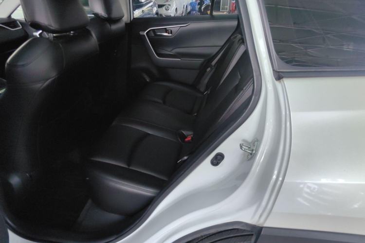 Used Toyota RAV4 2022 2.0L CVT Two-Wheel Drive Fashion Edition
