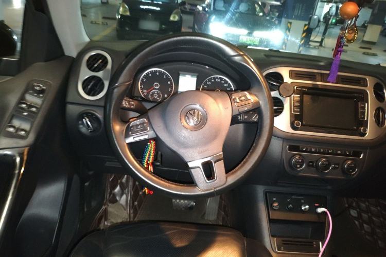 Used Volkswagen Tiguan L 2013 1.8TSI Automatic Two-Wheel Drive Luxury Model
