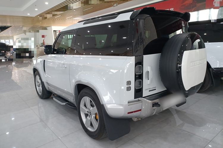 Used Land Rover Defender 2022 90 2.0T P300 Tiger-Power Ambition Edition
