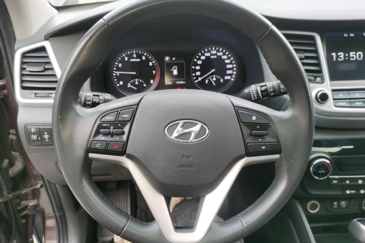 Used Hyundai Tucson 2015 1.6T Dual-Clutch Two-Wheel-Drive Smart Model
