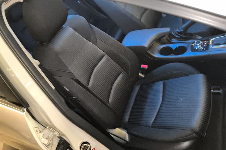 Used Mazda Mazda 3 Axela 2016 Sedan 1.5L Automatic Comfort Model
