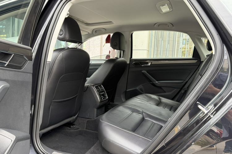 Used Volkswagen Passat 2016 330TSI DSG Prestige Edition
