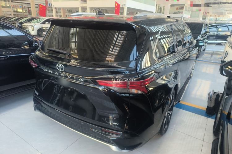 Used Toyota Granvia 2024 2.5L Hybrid Prestige ULTRA Edition