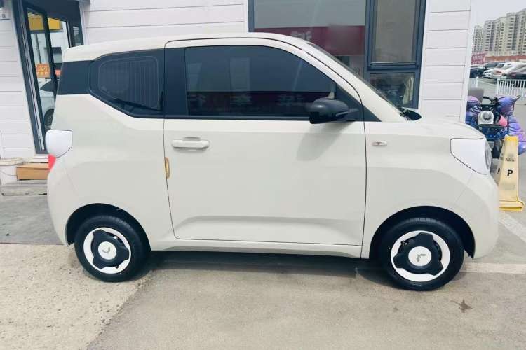 Used Wuling Hongguang MINIEV 2024 3rd Generation 215km Youth Edition
