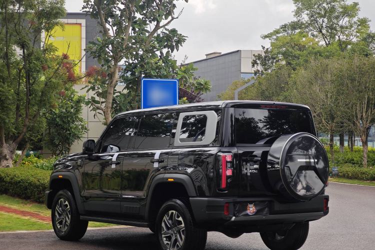 Used Beijing Auto BJ40 2024 2.0T All-New Urban Hunter Edition Chivalrous Style
