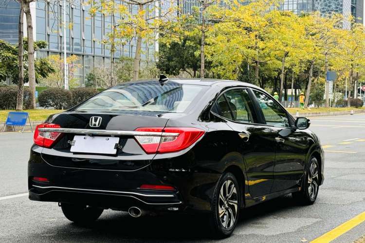 Used Honda Crider 2016 1.8L CVT Luxury Edition
