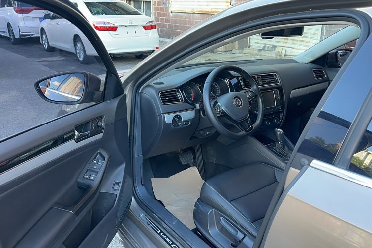 Used Volkswagen Sagitar 2018 280TSI DSG Ignite Edition
