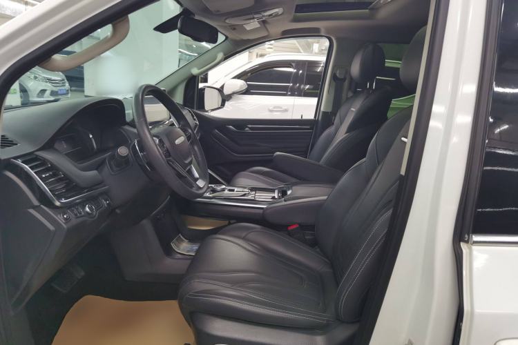 Used SAIC MAXUS G20 2021 Facelifted PLUS 2.0T Gasoline Automatic Luxury Edition
