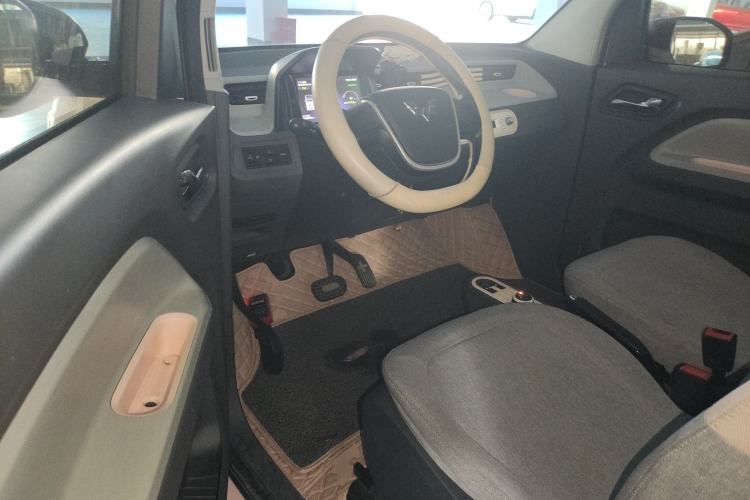 Used Wuling Hongguang MINIEV 2022 Macaron Premium Model – Lithium Iron Phosphate