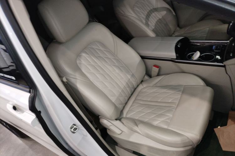 Used Buick GL8 2020 ES Land Cruiser 653T Comfort Edition