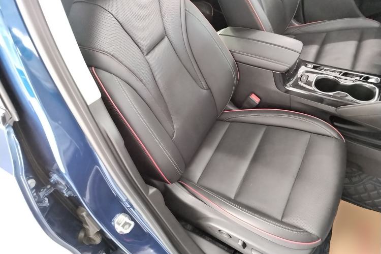 Used Buick Envision 2022 Encore S GS Two-Wheel Drive Smart & Sporty Model
