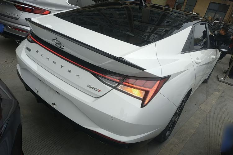 Used Hyundai Elantra 2022 240TGDi DCT LUX Prestige Edition