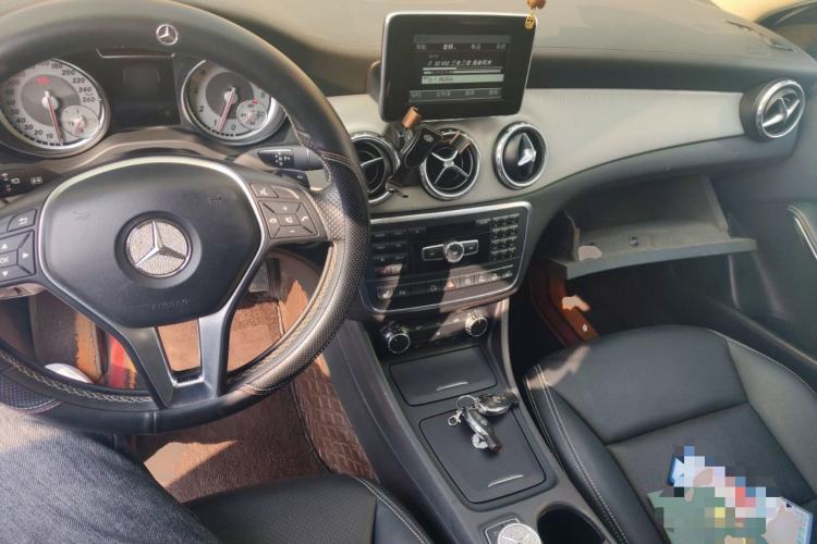 Used Mercedes-Benz GLA 2015 GLA 220 4MATIC Luxury Model