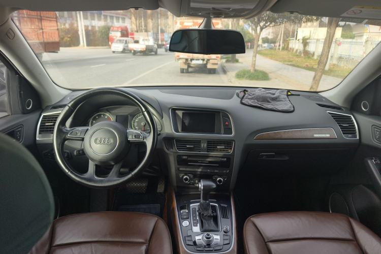 Used Audi Q5 2015 40 TFSI Comfort Model