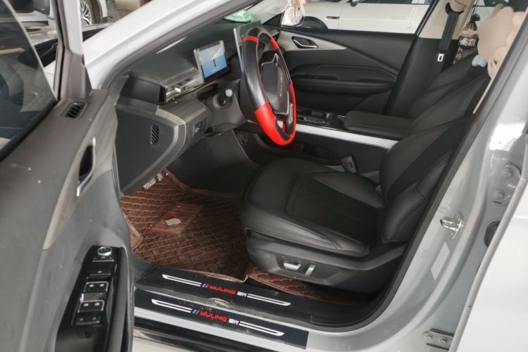 Used Wuling Xingguang 2024 Co-Creation Edition 510 Advanced Model