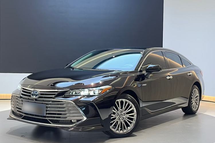 Used Toyota Avalon 2019 Dual-Engine 2.5L XLE Prestige Version China VI Standard