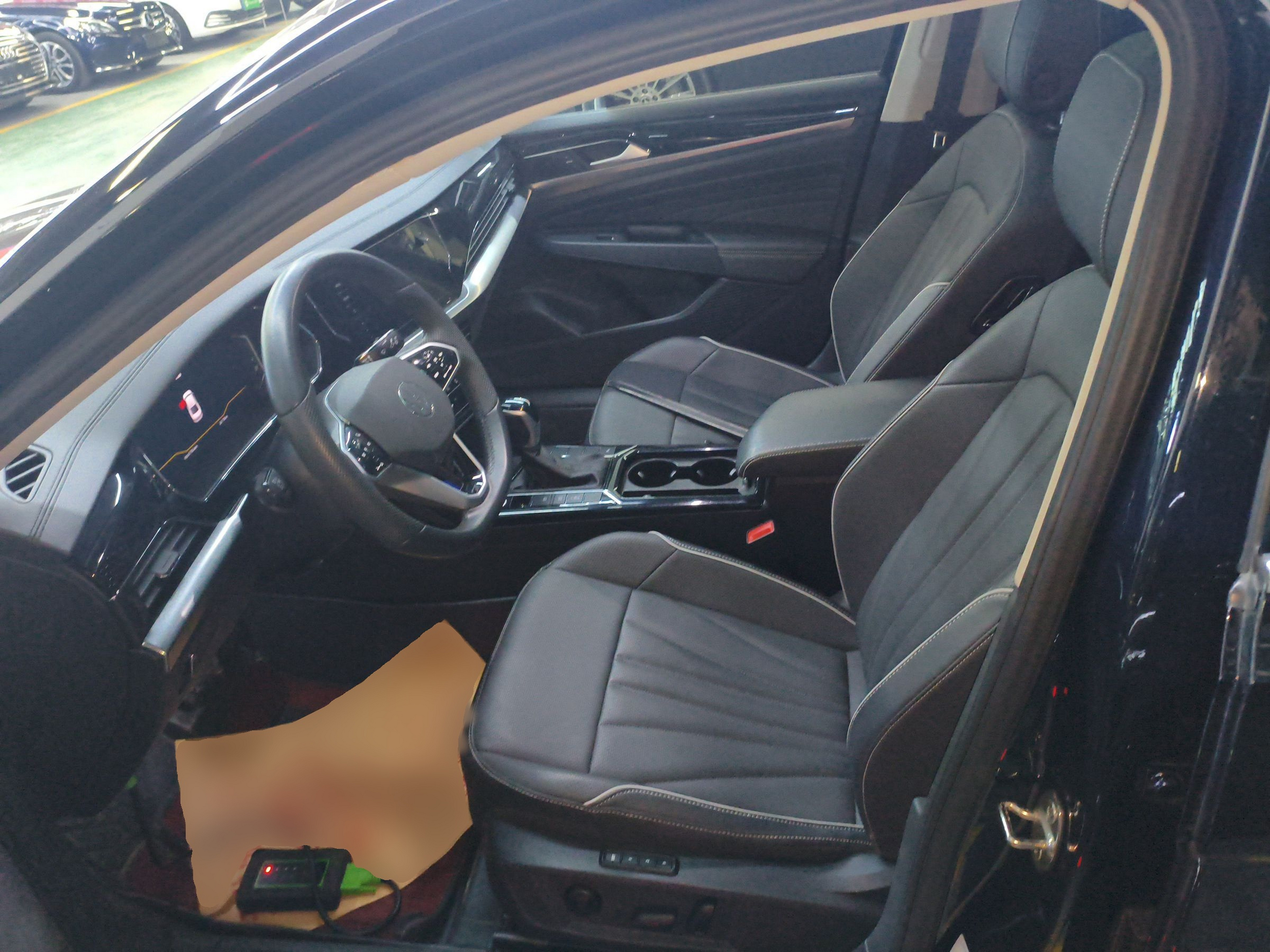 Переднее сиденье в автомобиле