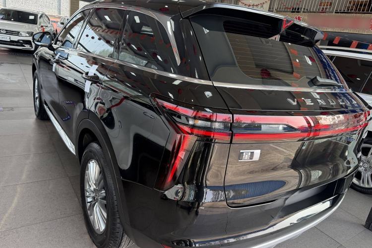 Used Venucia Star 2021 260T Automatic Star Edition
