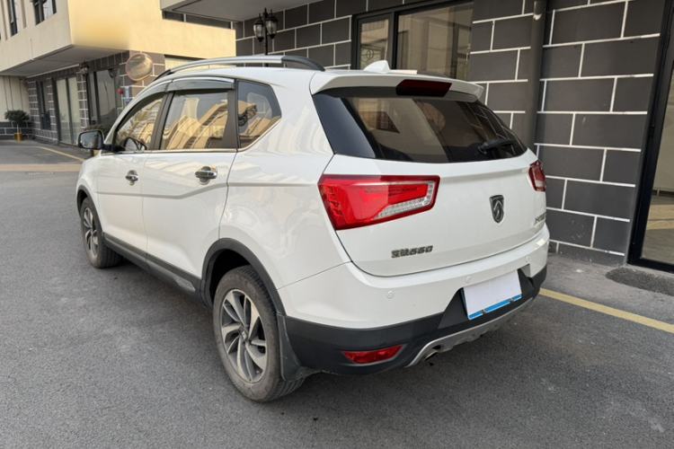 Used Baojun 560 2015 1.8L Manual Luxury Model
