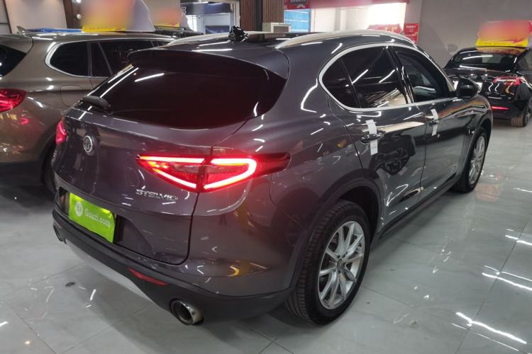 Used Alfa Romeo Stelvio 2017 2.0T 280HP Luxury Edition