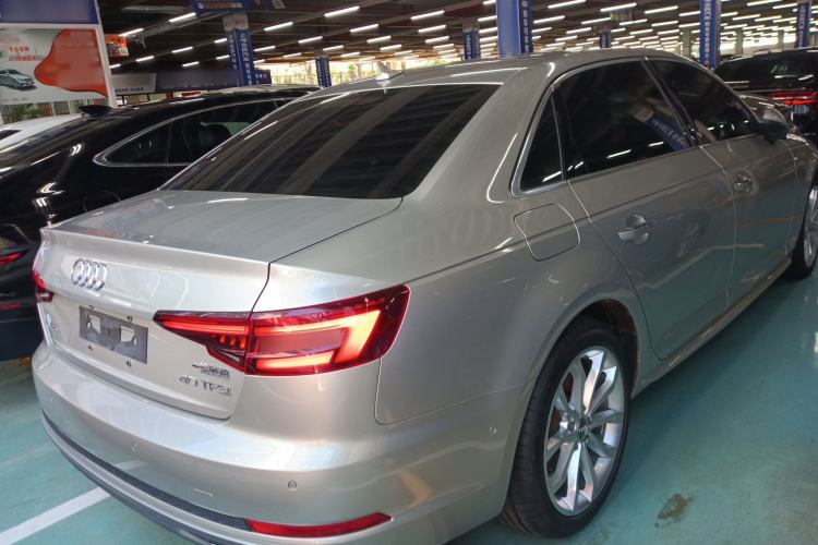 Used Audi A4L 2019 40 TFSI Fashion Version China V
