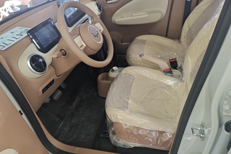 Used Wuling Hongguang MINIEV 2025 Four-Door Version Advanced Edition
