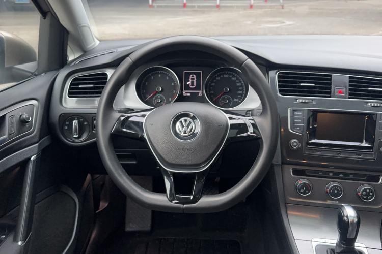 Used Volkswagen Golf 2016 1.6L Automatic Comfort Model
