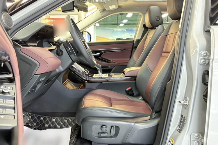 Used Land Rover Range Rover Evoque 2022 Facelifted Aurora L 249 PS R-Dynamic Luxury Edition
