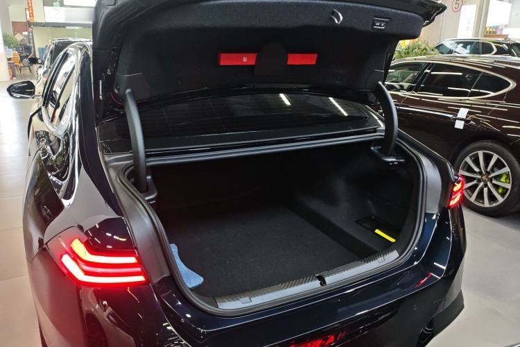 Used BMW 5 Series 2025 530Li Leading Model M Sport Package
