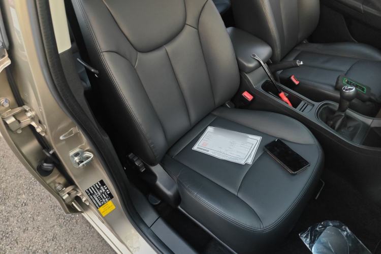 Used Roewe 360 2015 1.5L manual luxury edition