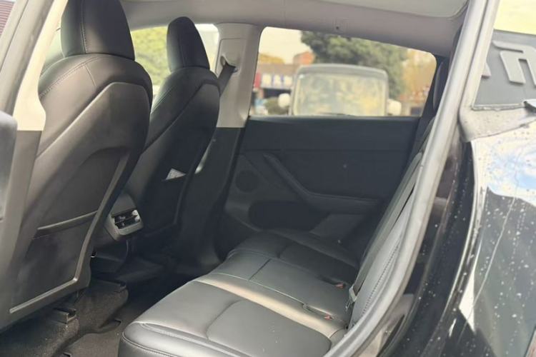 Used Tesla Model Y 2024 Rear-Wheel-Drive Version
