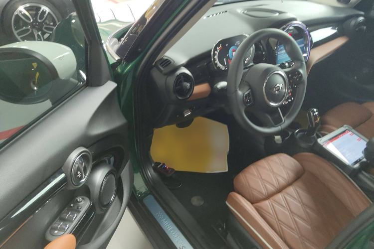 Used  MINI 2023 2.0T COOPER S Artist Five-Door Edition
