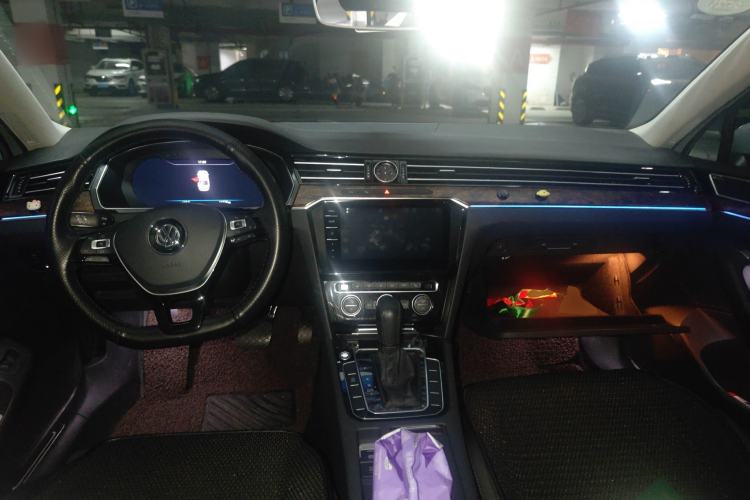 Used Volkswagen Magotan 2018 380TSI DSG Prestige Model
