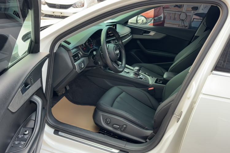 Used Audi A4L 2019 40 TFSI Ambition China VI