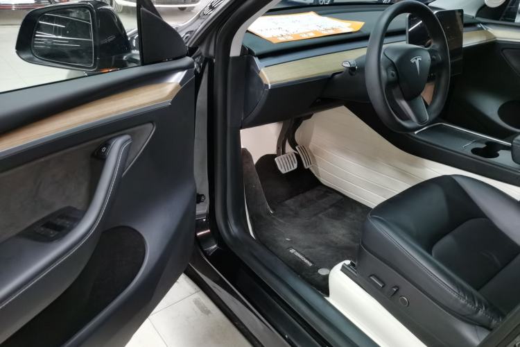 Used Tesla Model Y 2021 Performance High-Performance All-Wheel-Drive Version
