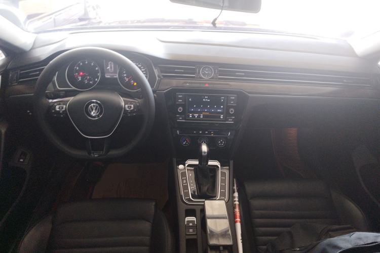 Used Volkswagen Magotan 2019 330TSI DSG Leading Model China VI Standard