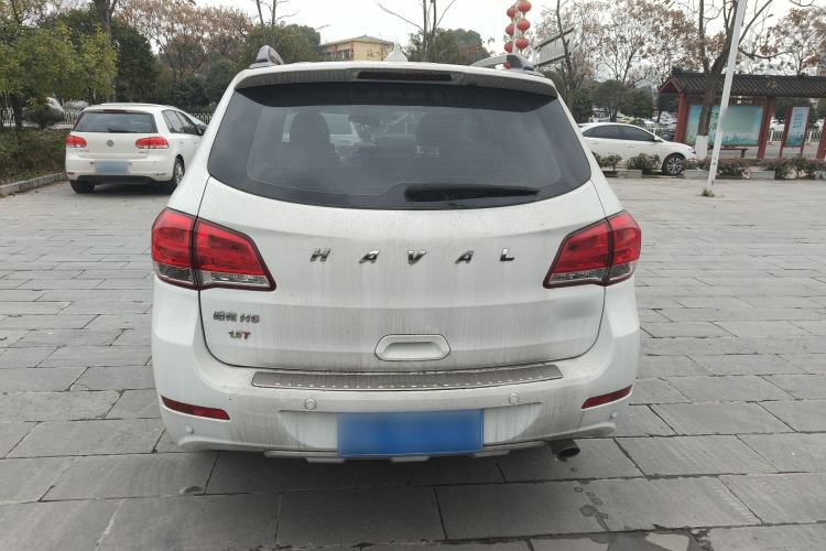 Used Haval H6 2015 Upgraded Model 1.5T Manual Two-Wheel Drive Elite Version
