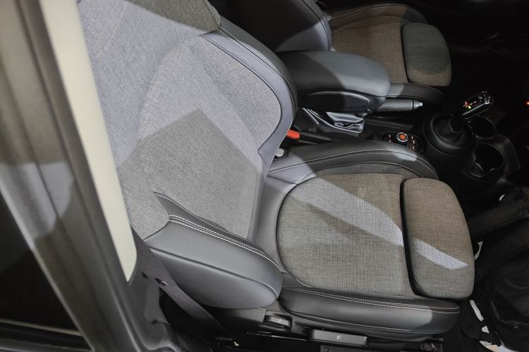 Used MINI MINI 2019 1.5T COOPER Classic Edition
