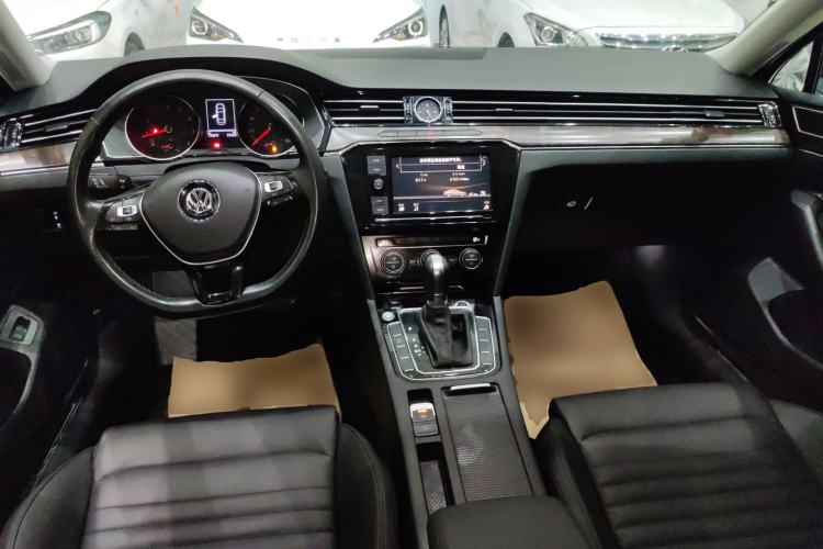 Used Volkswagen Magotan 2019 330TSI DSG Luxury Version China VI Standard
