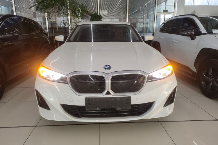 Used BMW i3 2024 eDrive 35 L
