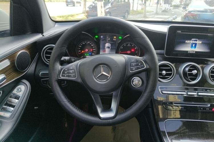 Used Mercedes-Benz GLC 2019 GLC 260 4MATIC Dynamic Edition
